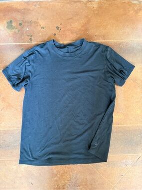 lululemon athletica Black Short Sleeve Crew Tee